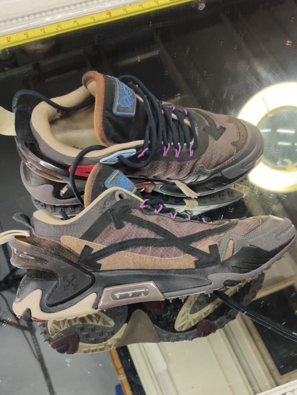 Mens 8 the Off-White ODSY-2000 Trail Shoe chunky rubber spiked Sole MINT.
